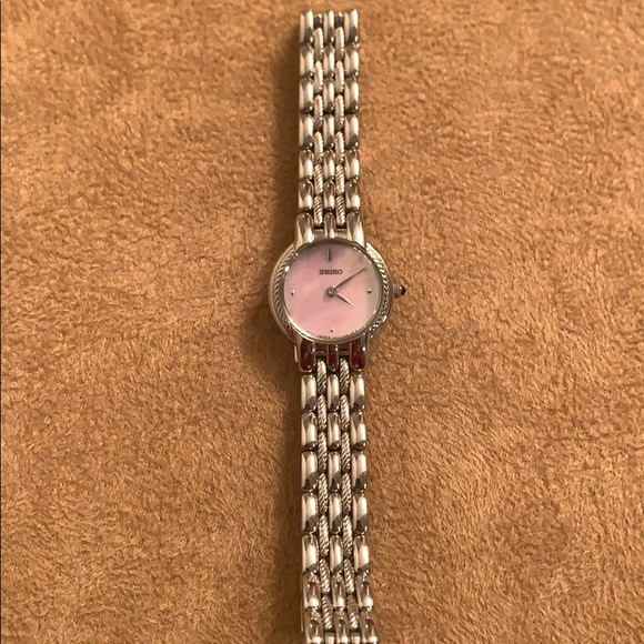 Watch - Picture 1 of 2